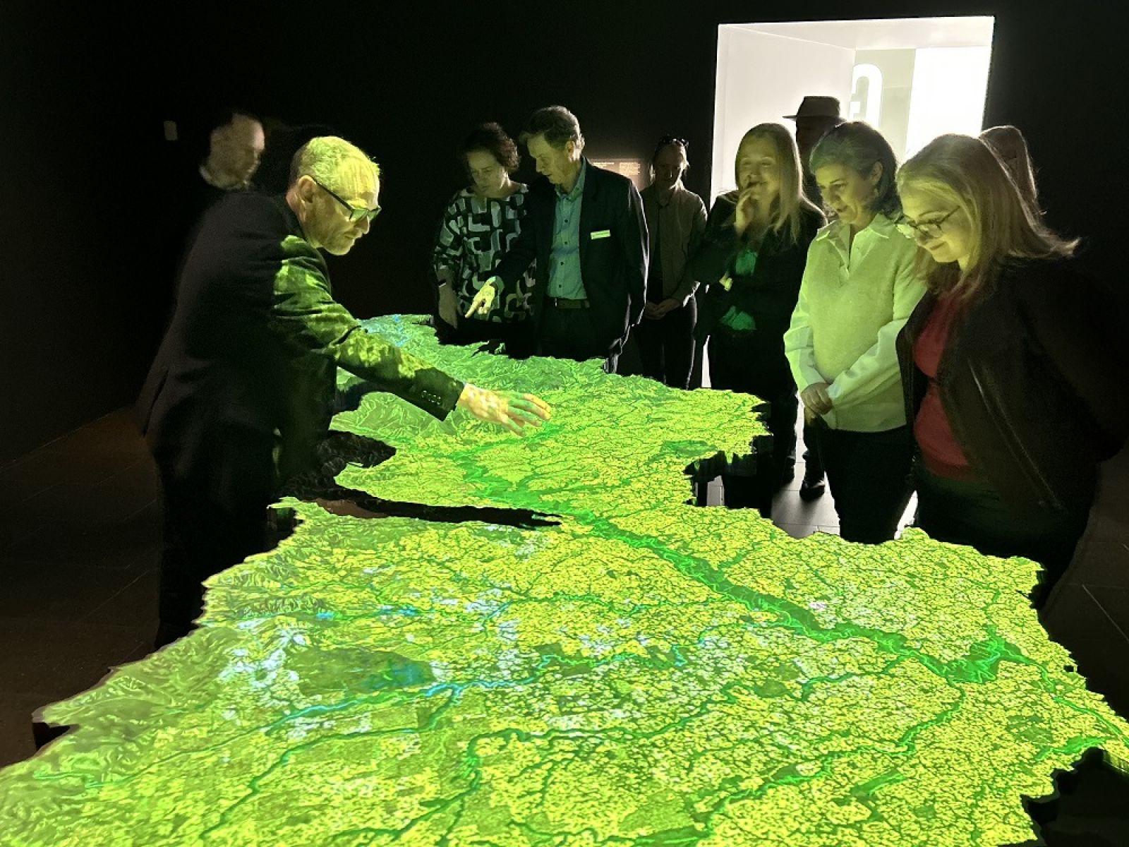 Birrarung Council members and responsible public entity senior leaders view the Reimagining Birrarungexhibition